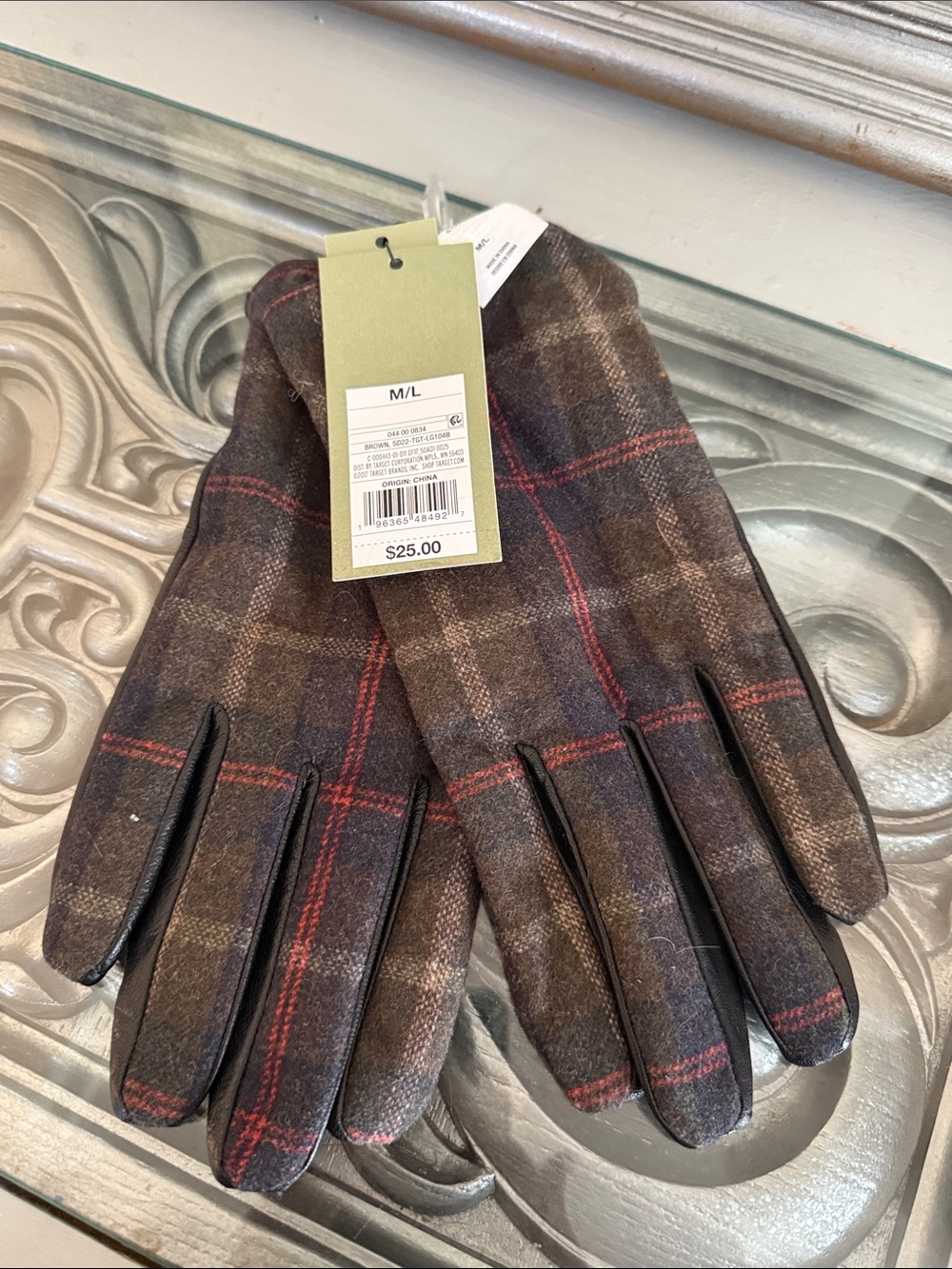 Goodfellow & Co Tech Touch Plaid Winter Gloves in Brown with Red Lines